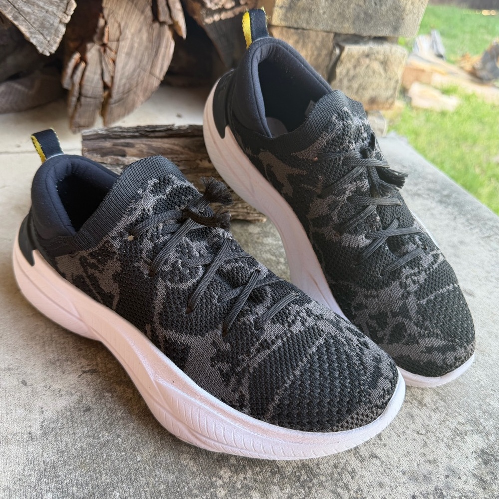 Sorel Women’s Explorer Blitz Stride Sneakers Black/Grey Knit Slip-On Sz-6.  X